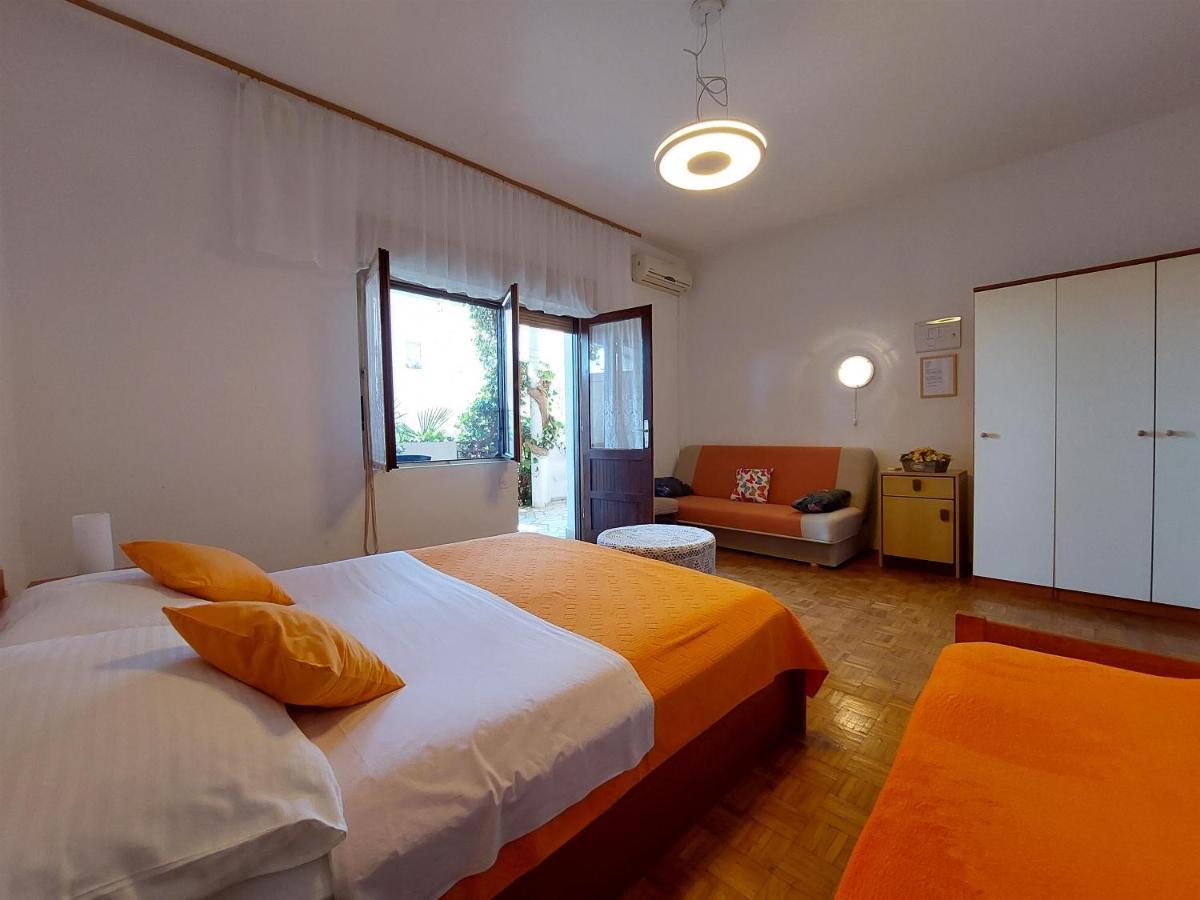 Apartments Faran Цриквеница Экстерьер фото