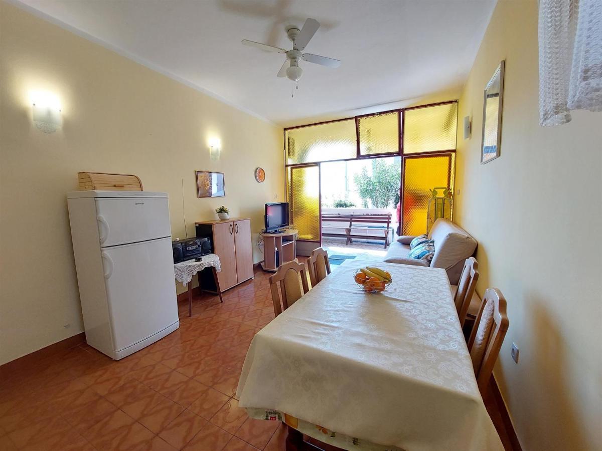 Apartments Faran Цриквеница Экстерьер фото