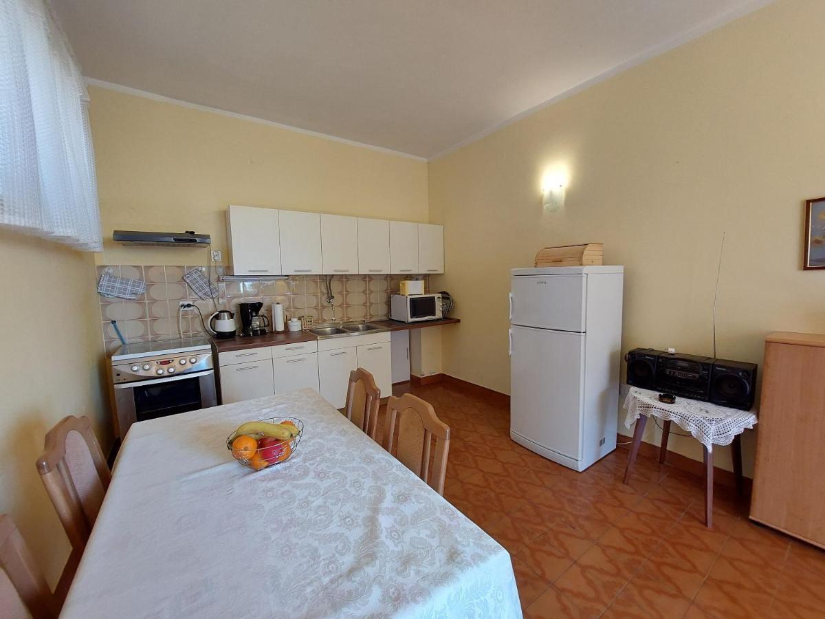 Apartments Faran Цриквеница Экстерьер фото