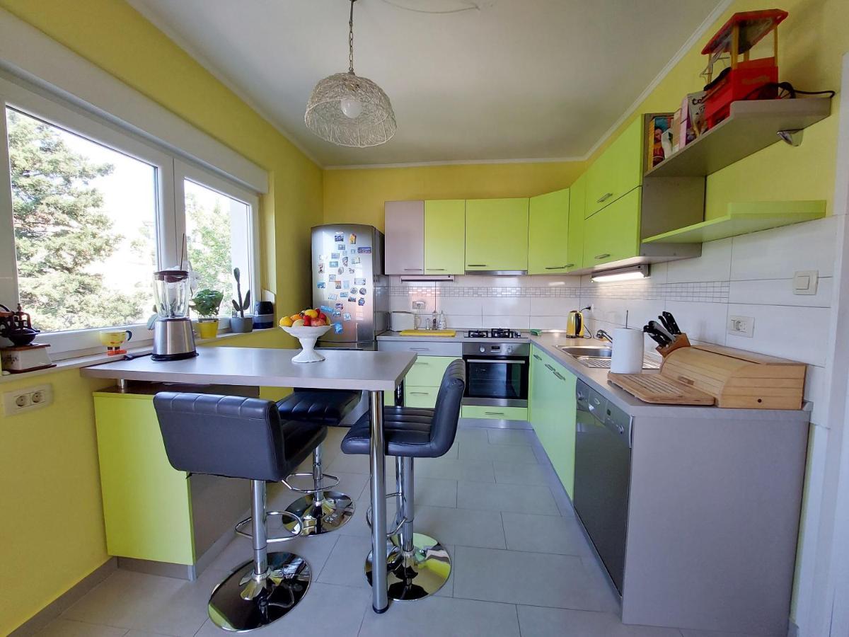 Apartments Faran Цриквеница Экстерьер фото