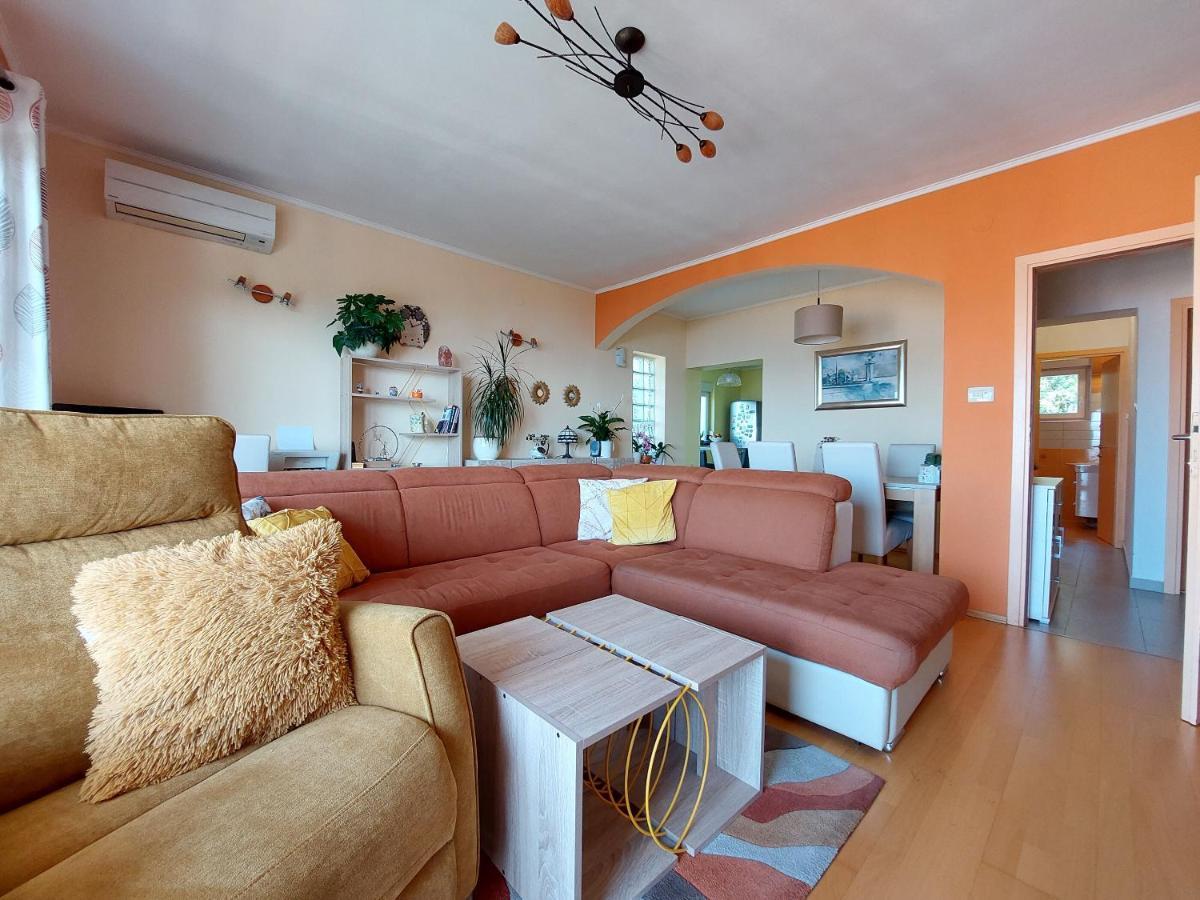 Apartments Faran Цриквеница Экстерьер фото