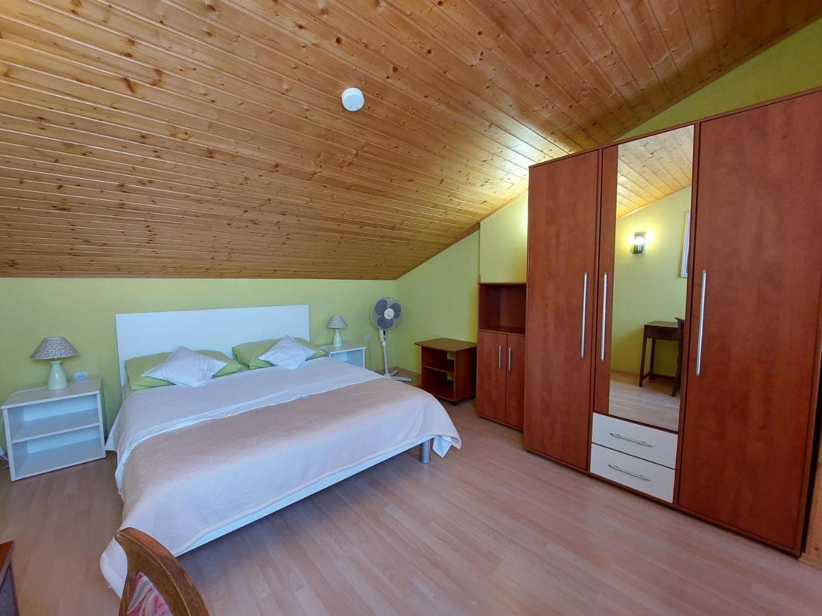 Apartments Faran Цриквеница Экстерьер фото